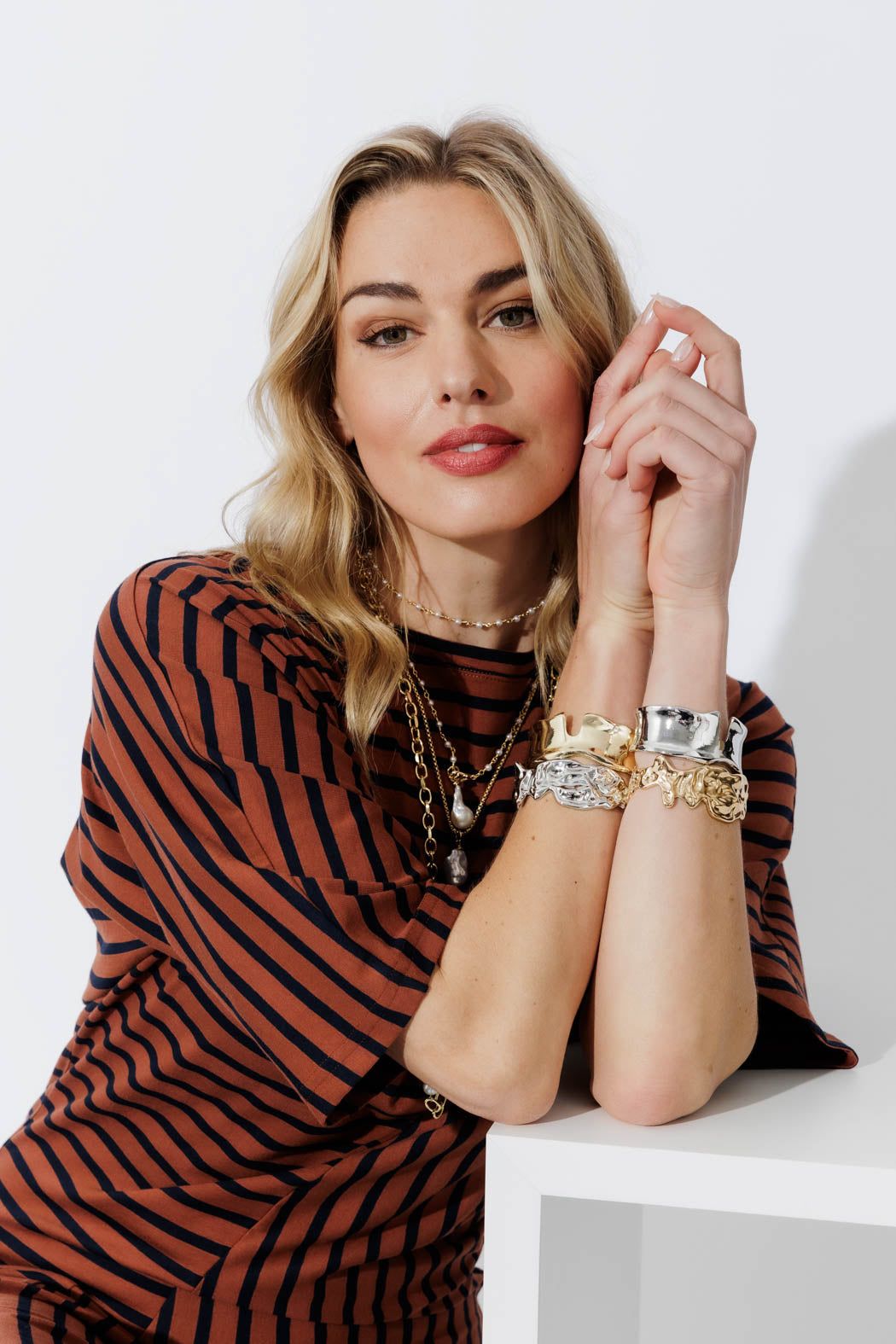 Gold Thin Textured Cuff