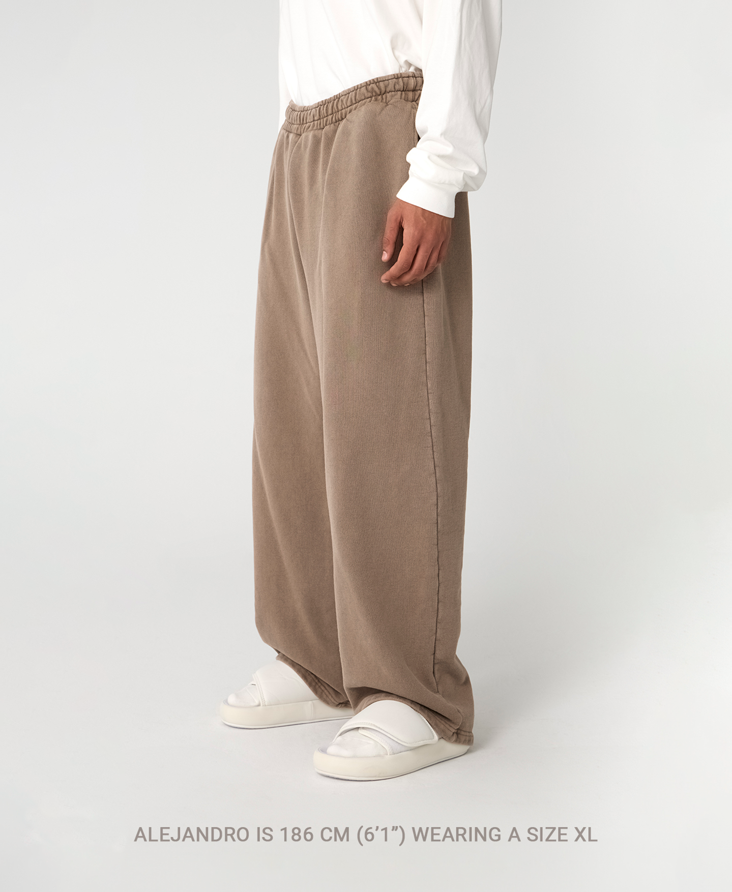 600 GSM 'Mud Gray' Straight-leg Pants