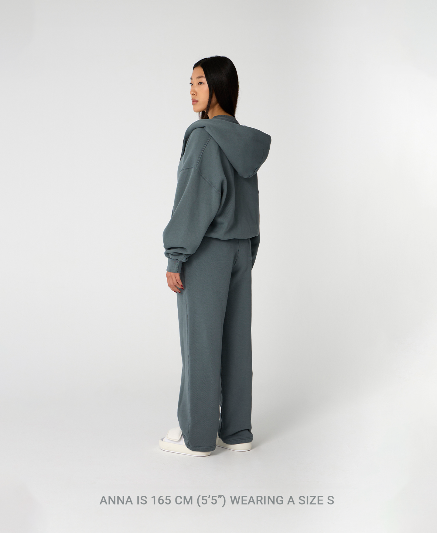 450 GSM 'Navy Blue' Zipper
