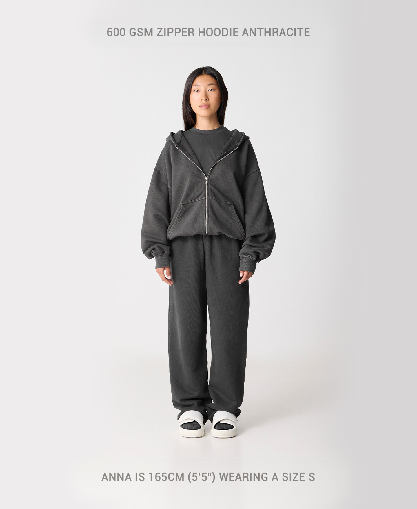 600 GSM 'Vintage Black' Zipper