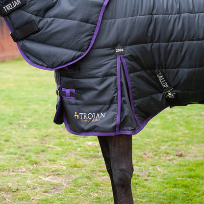 Gallop Trojan Dual Stable 200g Rug & Neck Set