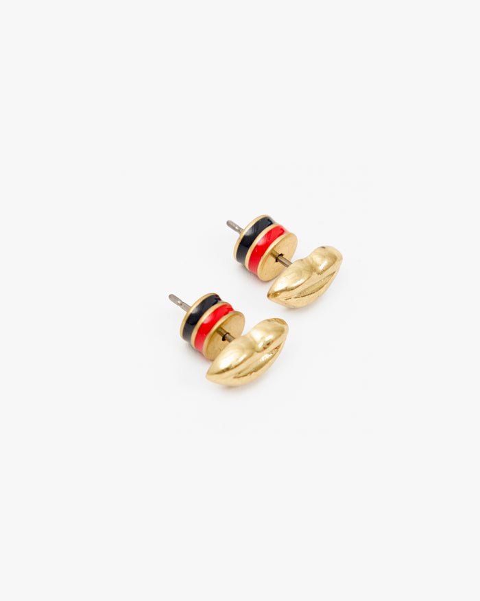 Lips Stud Earrings top view